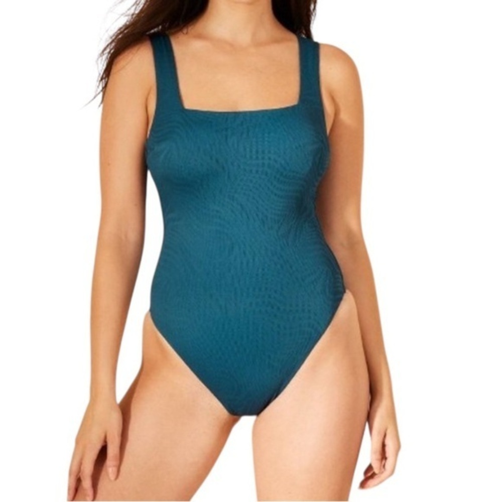 New Shade & Shore Women’s Jacquard Textured Swimsuit Size XS NWT